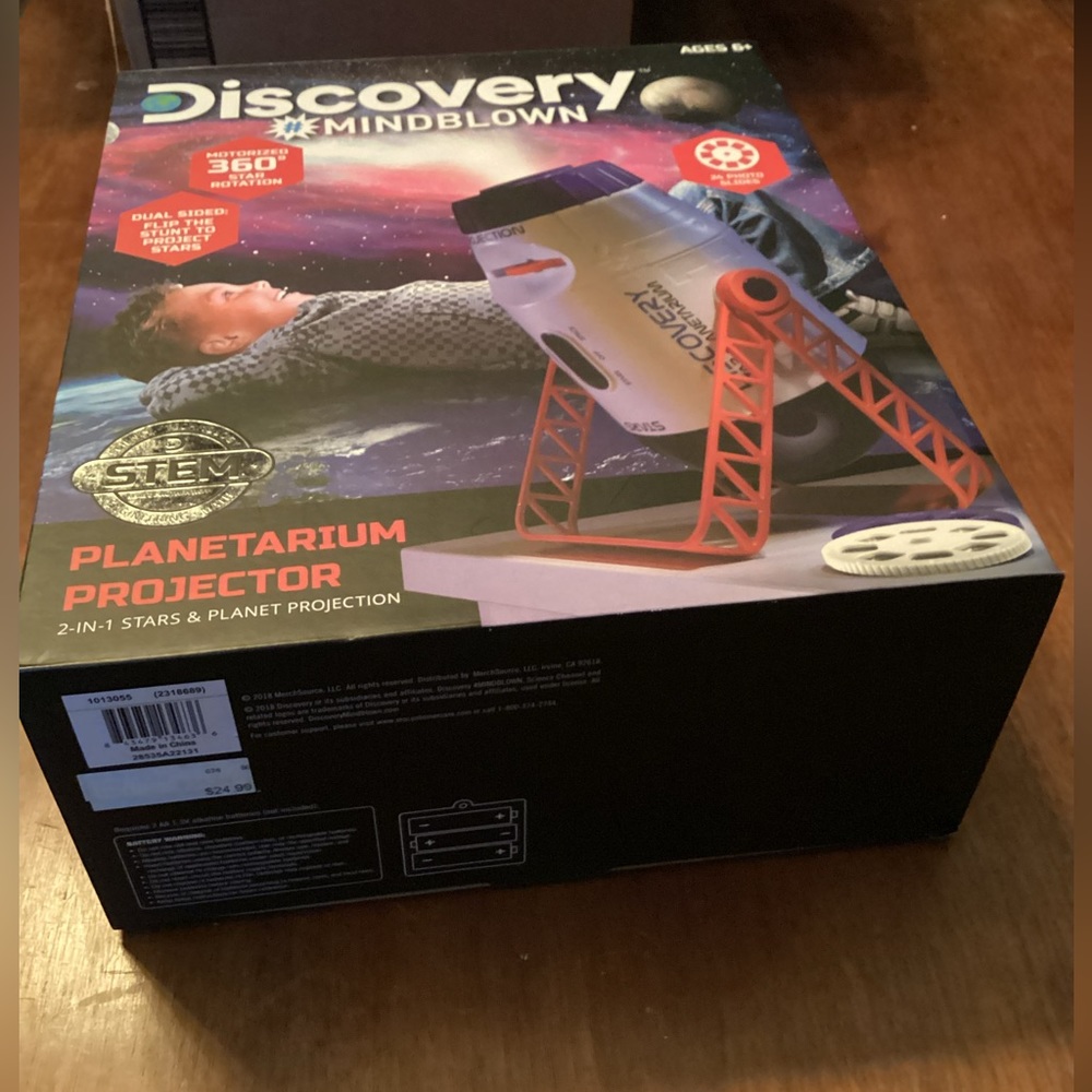 Discovery Planetarium Projector